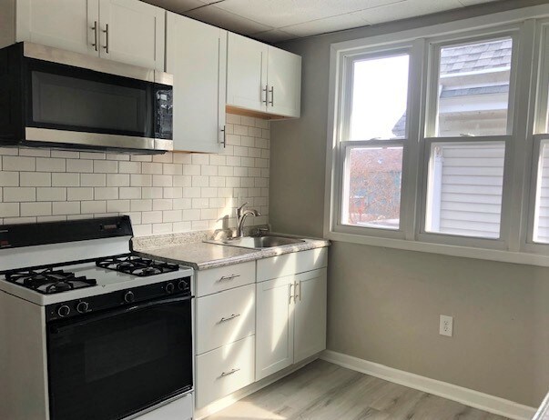 Primary Photo - 102 Spaulding St