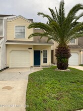 Building Photo - 8562 Sturbridge Cir W
