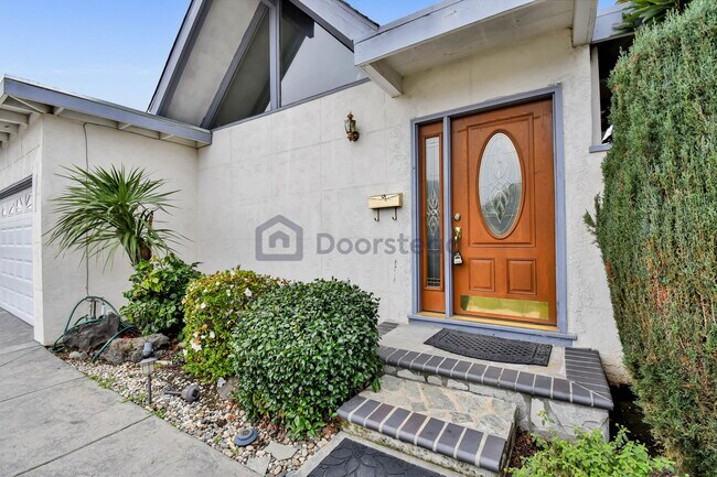 Foto del edificio - 42667 Fontainebleau Park Ln