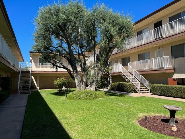 Building Photo - 25925 Narbonne Ave