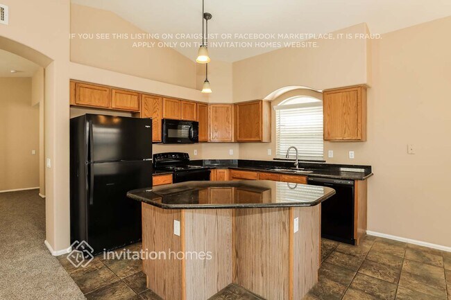 Building Photo - 2626 S 156th Ave