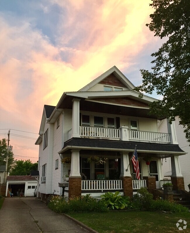 Building Photo - 3017 Portman Ave
