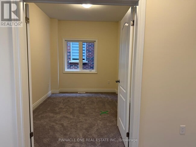 Building Photo - 29 N Gdn Blvd