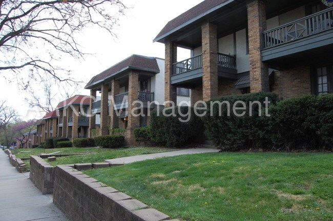Foto del edificio - 4406 Holly St