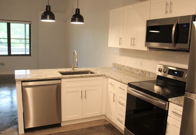 Building Photo - 408 Wellons St
