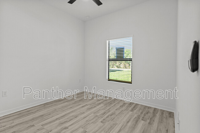 Building Photo - 1109 Ichabod Ave