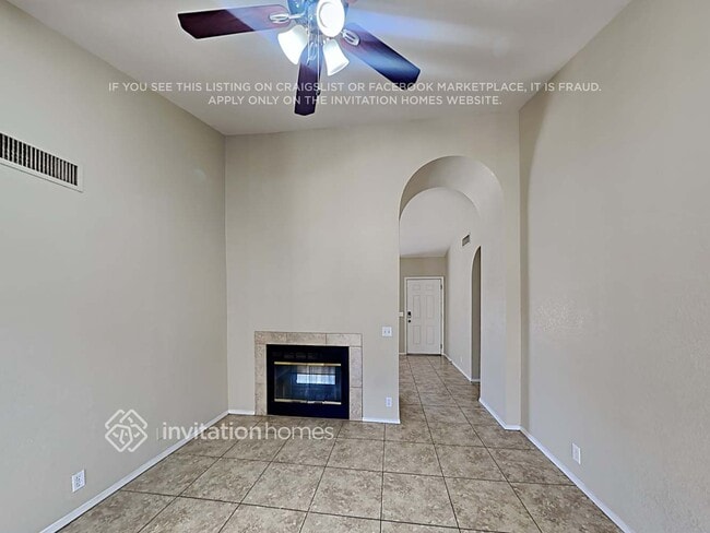 Foto del edificio - 9030 W Windsor Ave