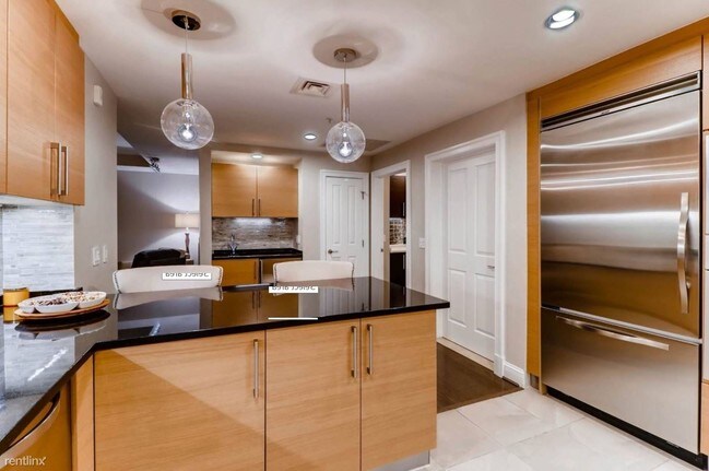 Foto del edificio - 2 br, 2 bath Condo - 530 Cliff Dr # R-2