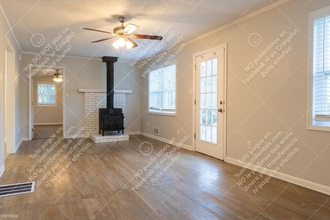Building Photo - 3 br, 2 bath House - 55 Sears Rd