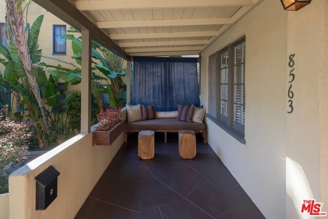 Building Photo - 8563 Rugby Dr