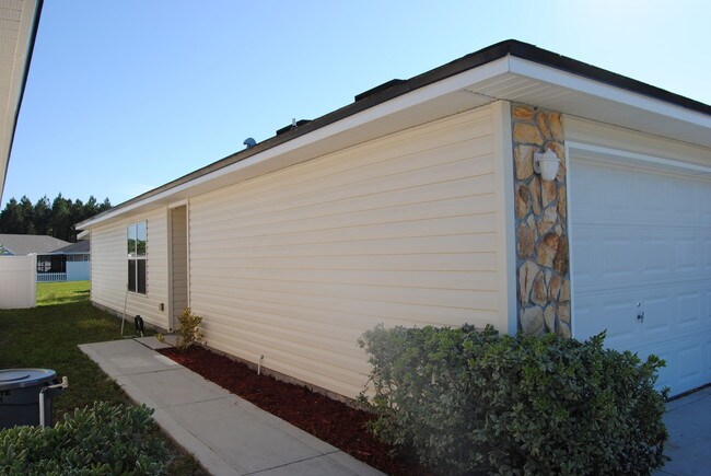Building Photo - 96063 Aqua Vista Ct