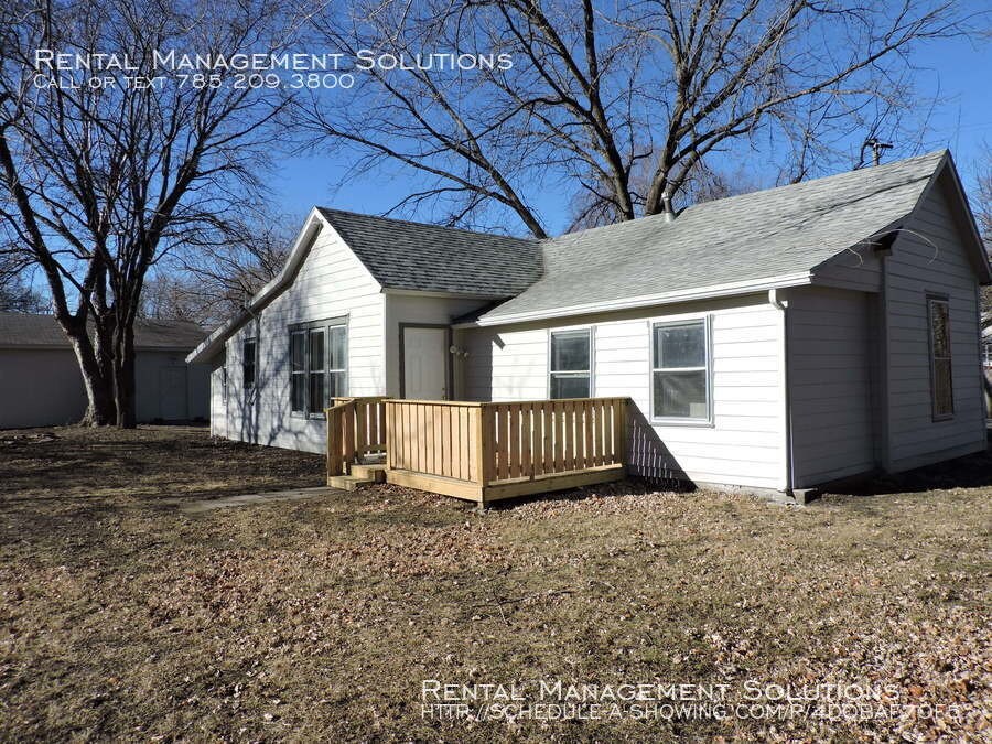 Primary Photo - 1835 NW Tyler- MOVE IN SPECIAL