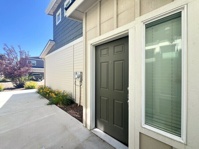 Building Photo - 5601 E Bollo St