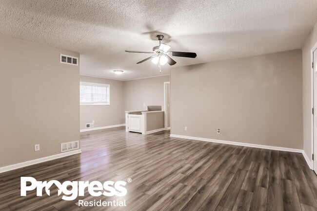 Building Photo - 4661 Whittier Pl