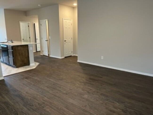 Building Photo - BRAND NEW HOME!