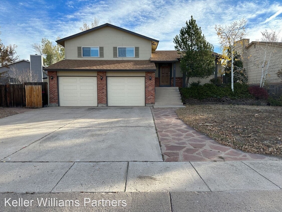 7635 Clover Hill Dr, Colorado Springs, CO 80920 House Rental in