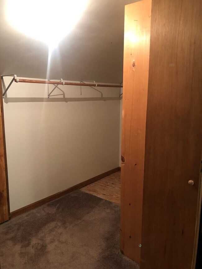 Building Photo - 2089-MF2-E5