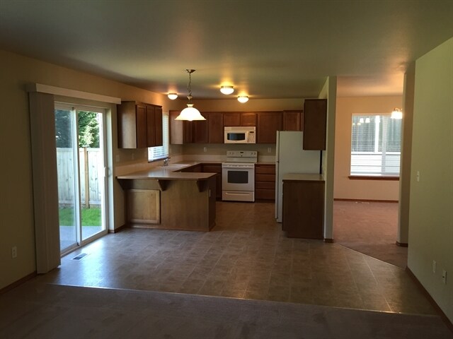 Foto del edificio - 18005 17th Avenue Ct E