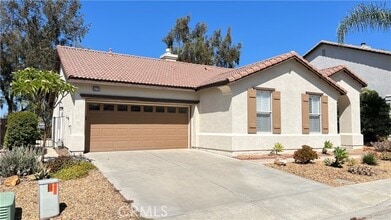 Building Photo - 679 Shasta Dr