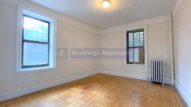 Building Photo - 15 Magaw Place