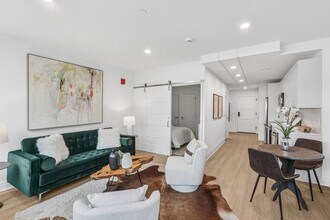 Building Photo - The Guardian