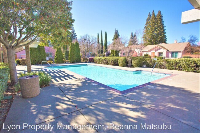 Building Photo - 3 br, 2 bath House - 8 Constantine Court