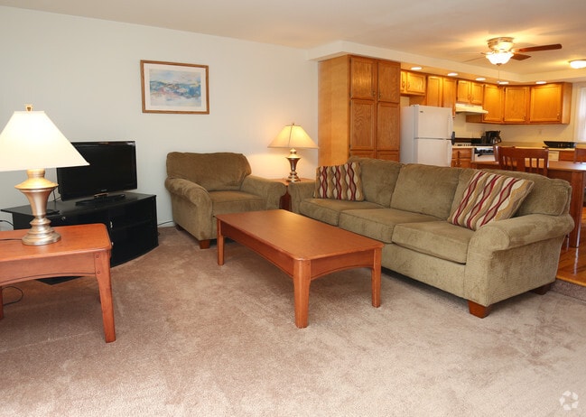 2 Bedroom 1.5 Bath Furnished - Pleasant Hill Crossings
