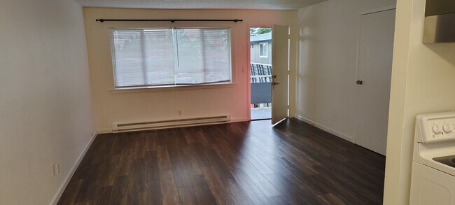 Foto del edificio - 130 SW 184th St