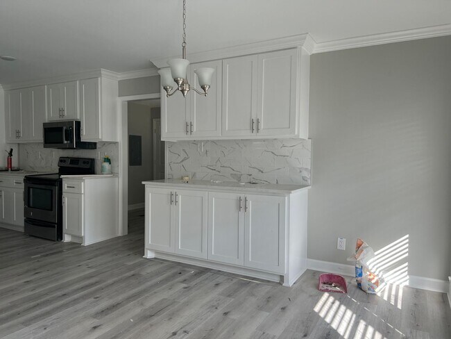 Building Photo - 4415 Lakeview Rd., North Little Rock AR 72...