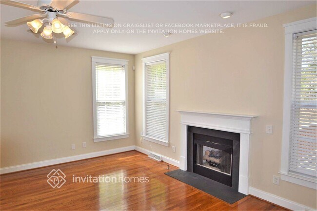 Foto del edificio - 7706 Red Oaks Trail