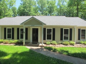 Building Photo - 9707 Covedale Dr