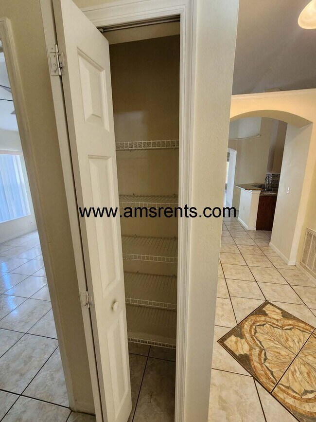 Foto del edificio - Pool House in Remington Pointe