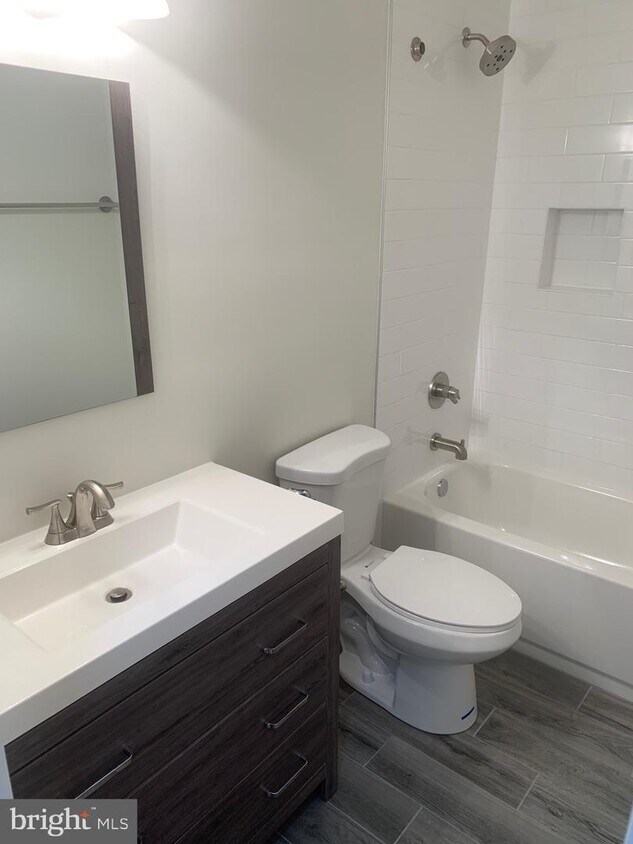 9829 Solomons Island Rd Unit 1, Owings, MD 20736 Room for Rent in