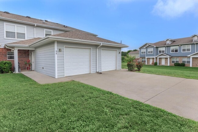Building Photo - Clarktown Landing