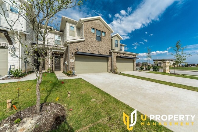 Photo - Upscale TH in University Place Townhome