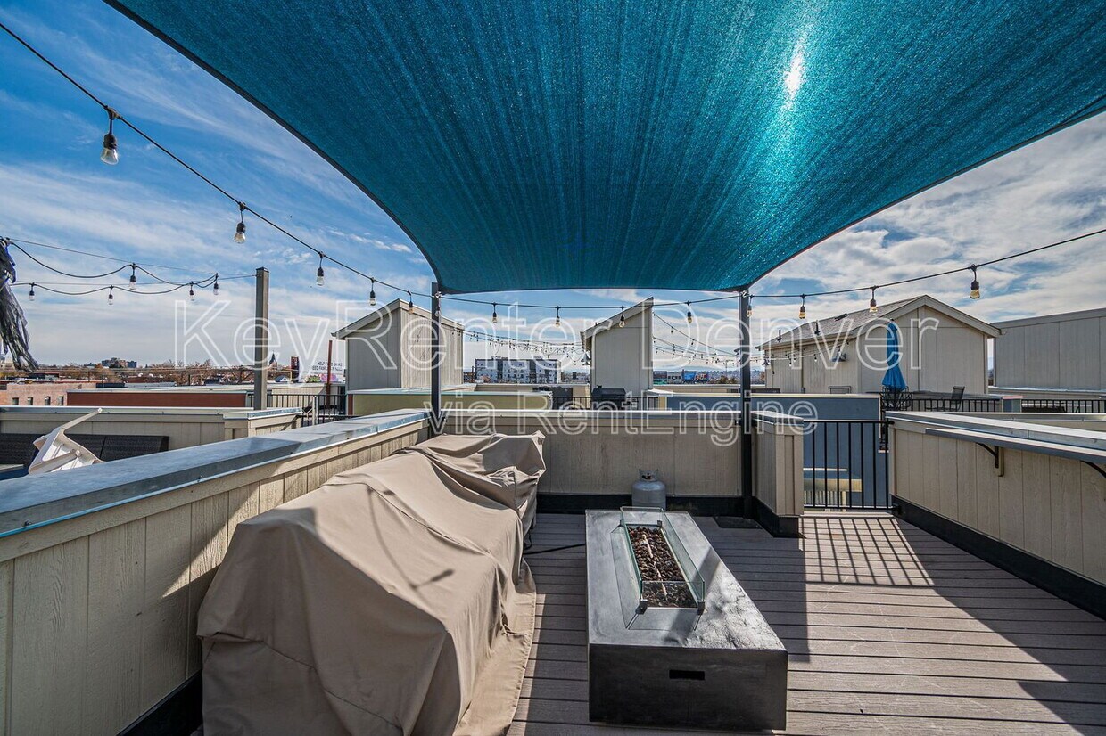 Photo - 848 N Kalamath St