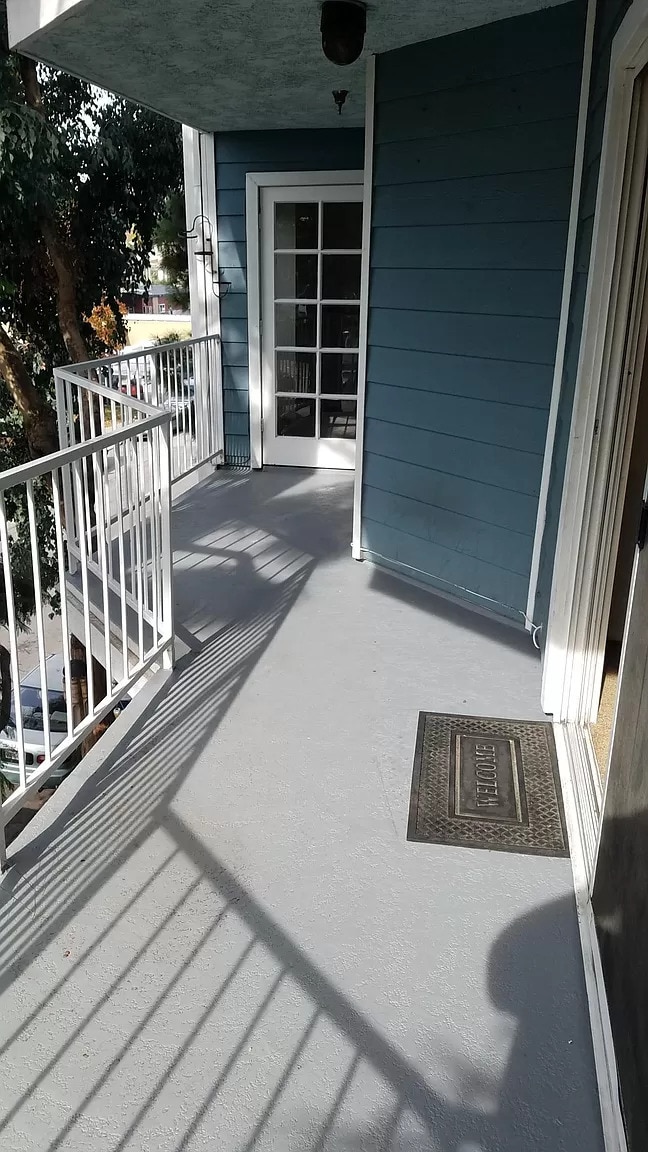 Balcony looking north - 1100 Euclid Ave