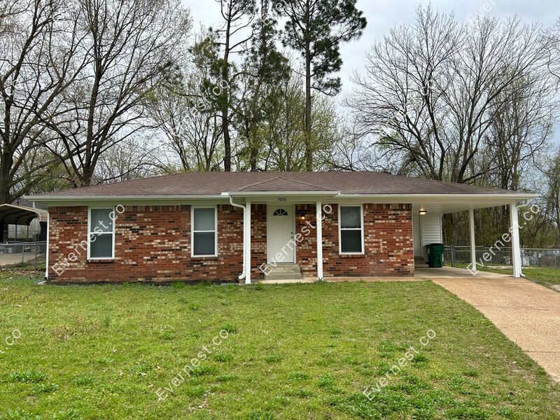 5696 Laurie Dr, Horn Lake, MS 38637 House for Rent in Horn Lake, MS