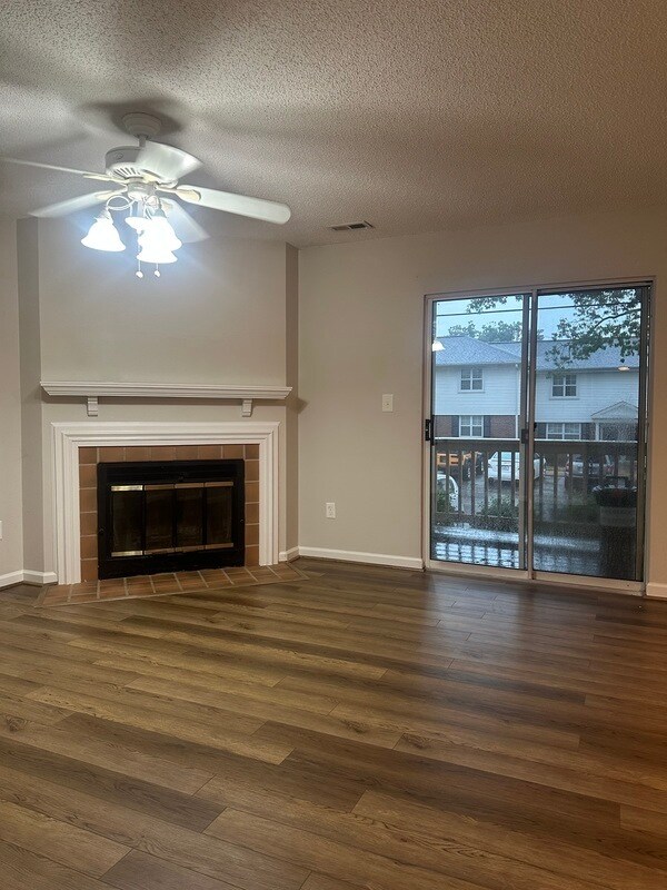 Foto del edificio - 9123 N Swan Cir