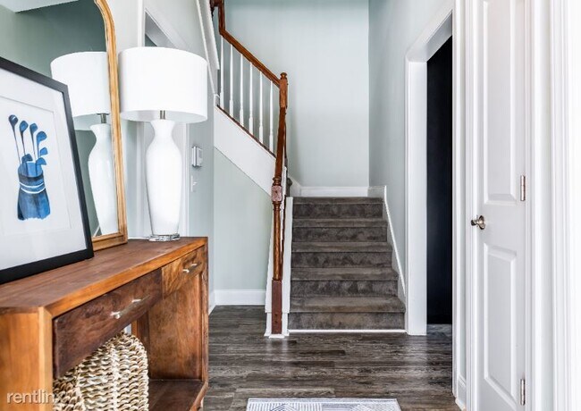Foto del edificio - 4 br, 2.5 bath House - 35 Sedgwyck Dr