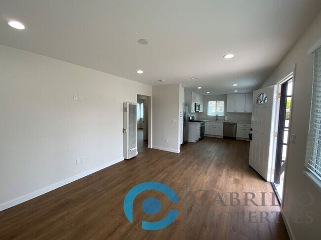 Foto del edificio - 1628 Burton St