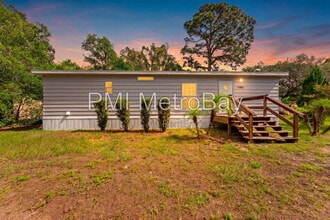 Building Photo - 7085 Toucan Trail