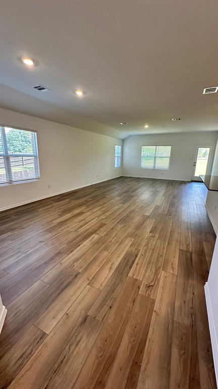 Foto del edificio - 2405 Four Waters Lp