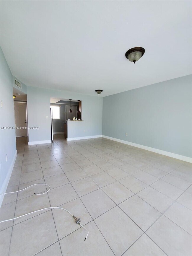 Foto del edificio - 7737 SW 88th St