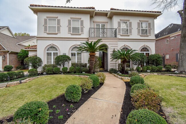 Foto del edificio - 3015 Bonnebridge Way Blvd