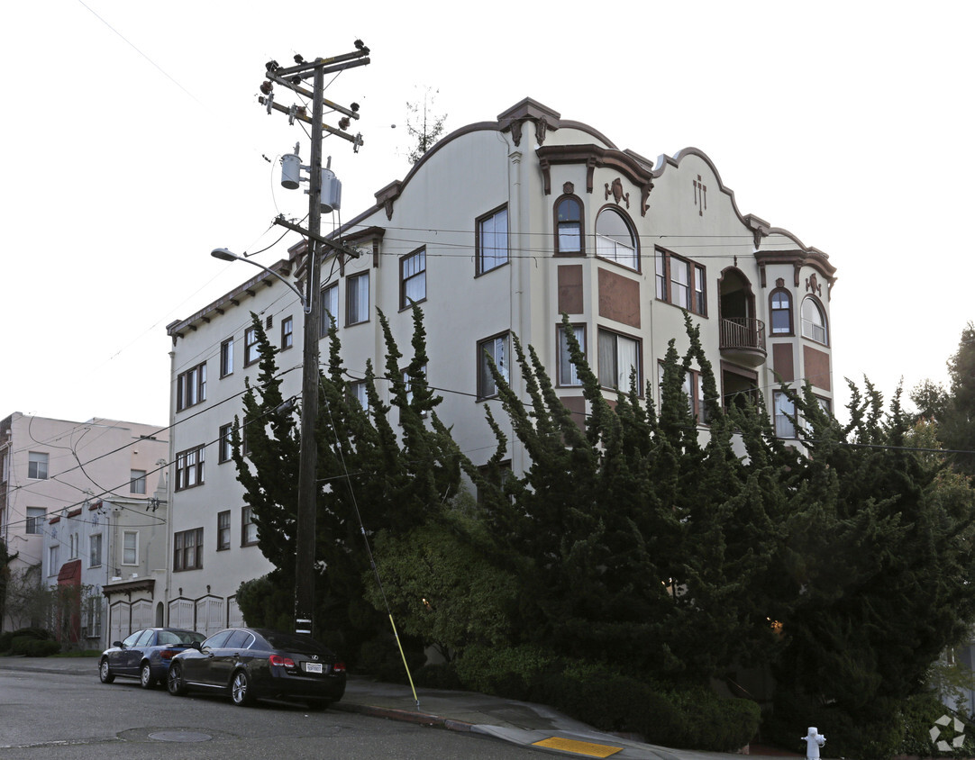 Building Photo - 550 Mandana Blvd