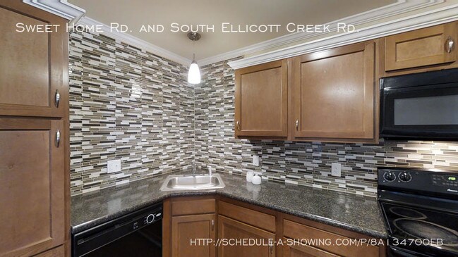 Building Photo - 2211 Sweet Home Rd