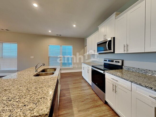 Foto del edificio - 5305 Tupelo St