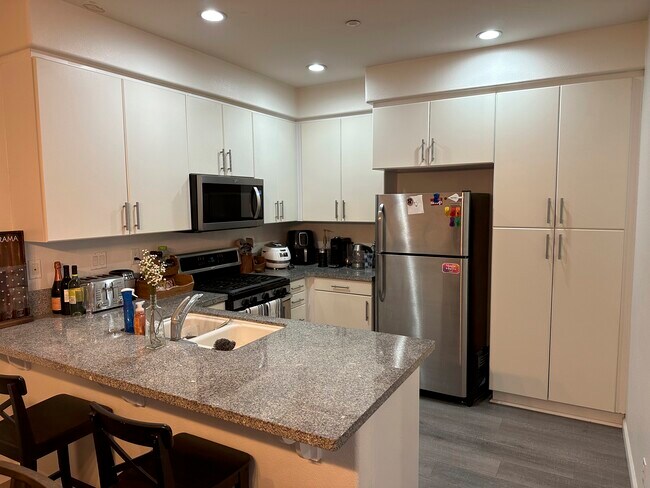 Foto del edificio - 957 S Bluff Rd
