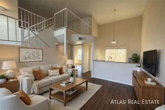 Building Photo - 4828 W Orangewood Ave